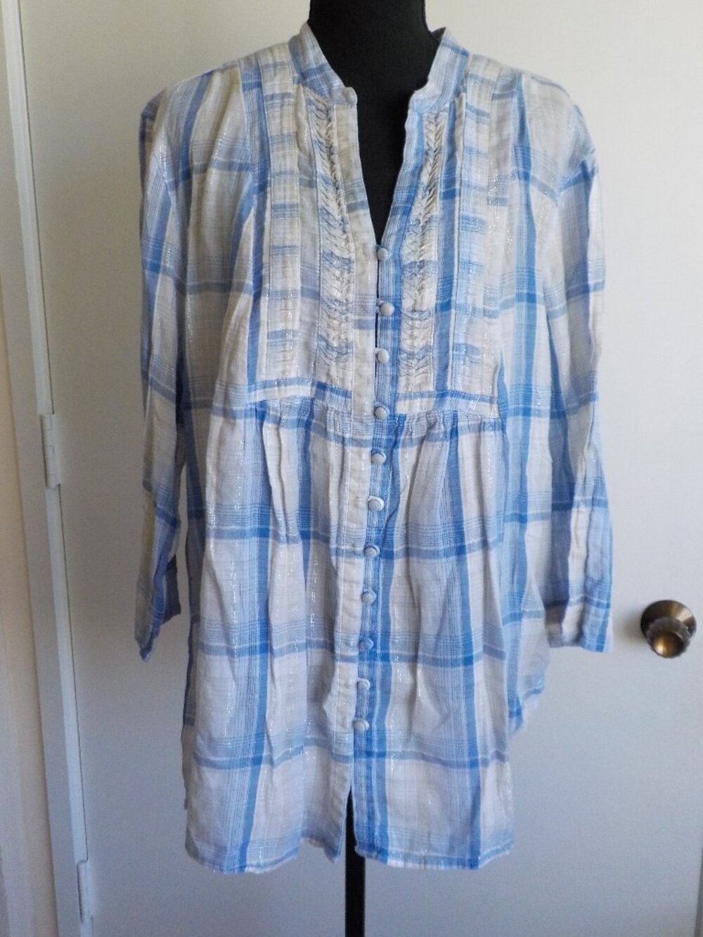 Chico's Blouse - Size 3 X-Large -Blue White Plaid Silver COTTON Button Up (2605)